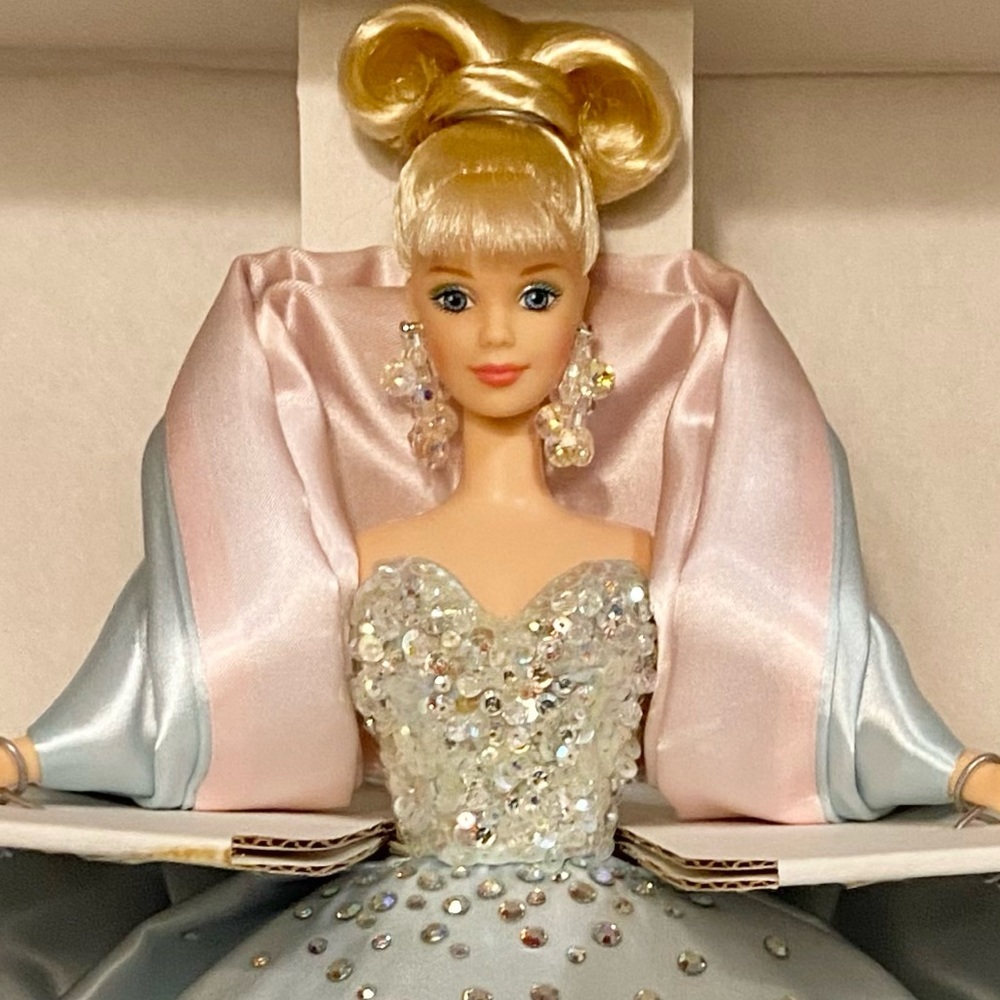 🌹🍃New In Box ~1997 “Billions of Dreams” Limited Edition Collectors Barbie Doll - Picture 2 of 10